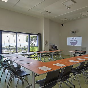 LOCATION | Salle de réunion - 108 M²